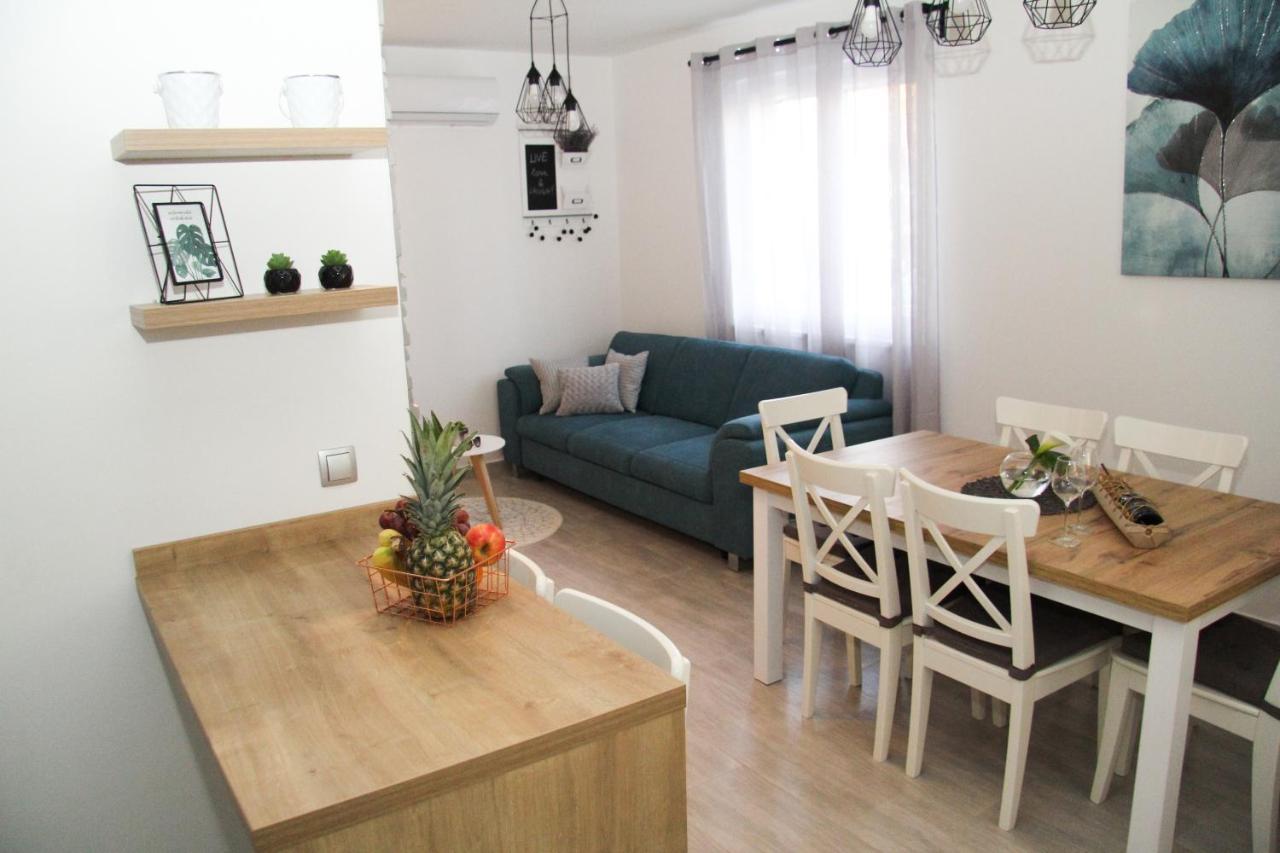 Apartman Antea Biograd Na Moru Buitenkant foto