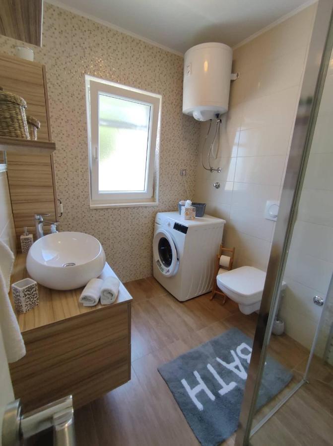 Apartman Antea Biograd Na Moru Buitenkant foto